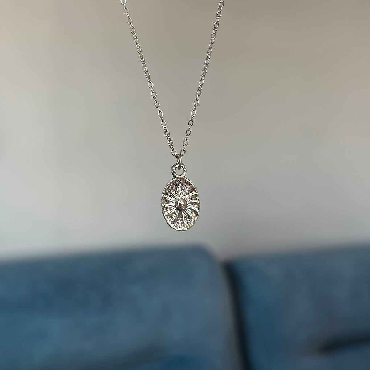 Plaka Güneş Kolye Silver