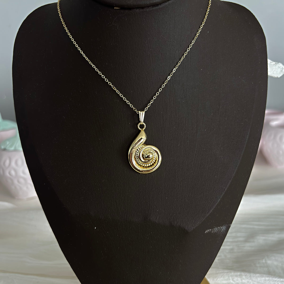 Gold Salyangoz Kolye