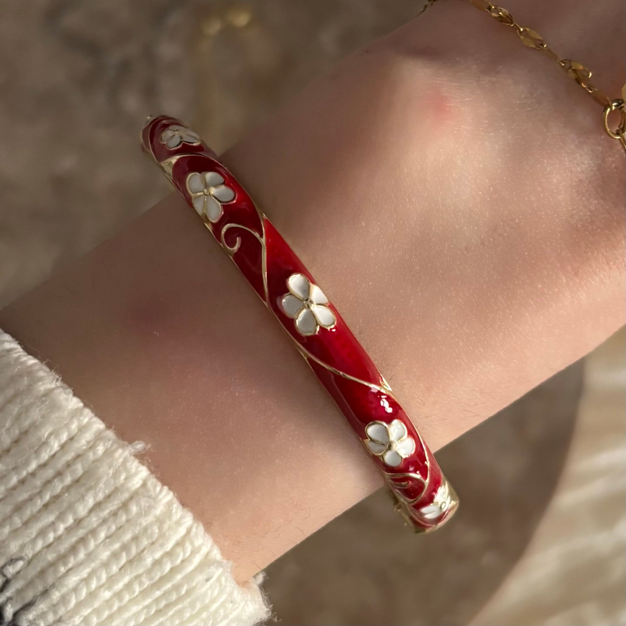 Blossom Bangle | Red
