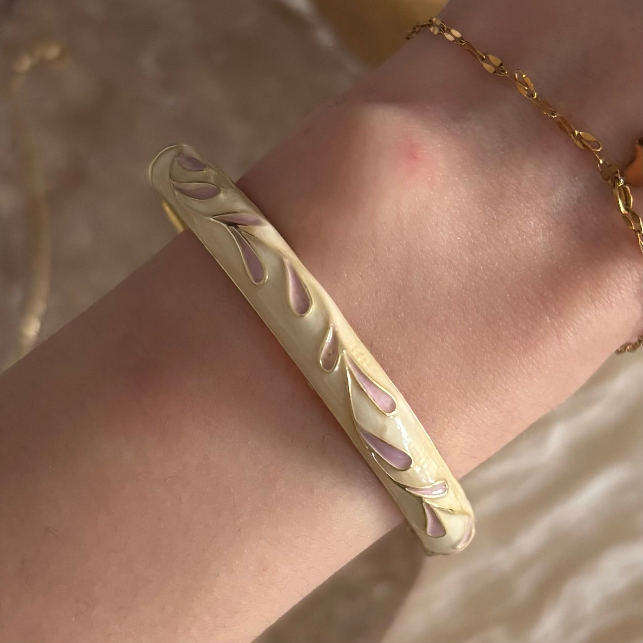 Blossom Bangle | Cream-Pink