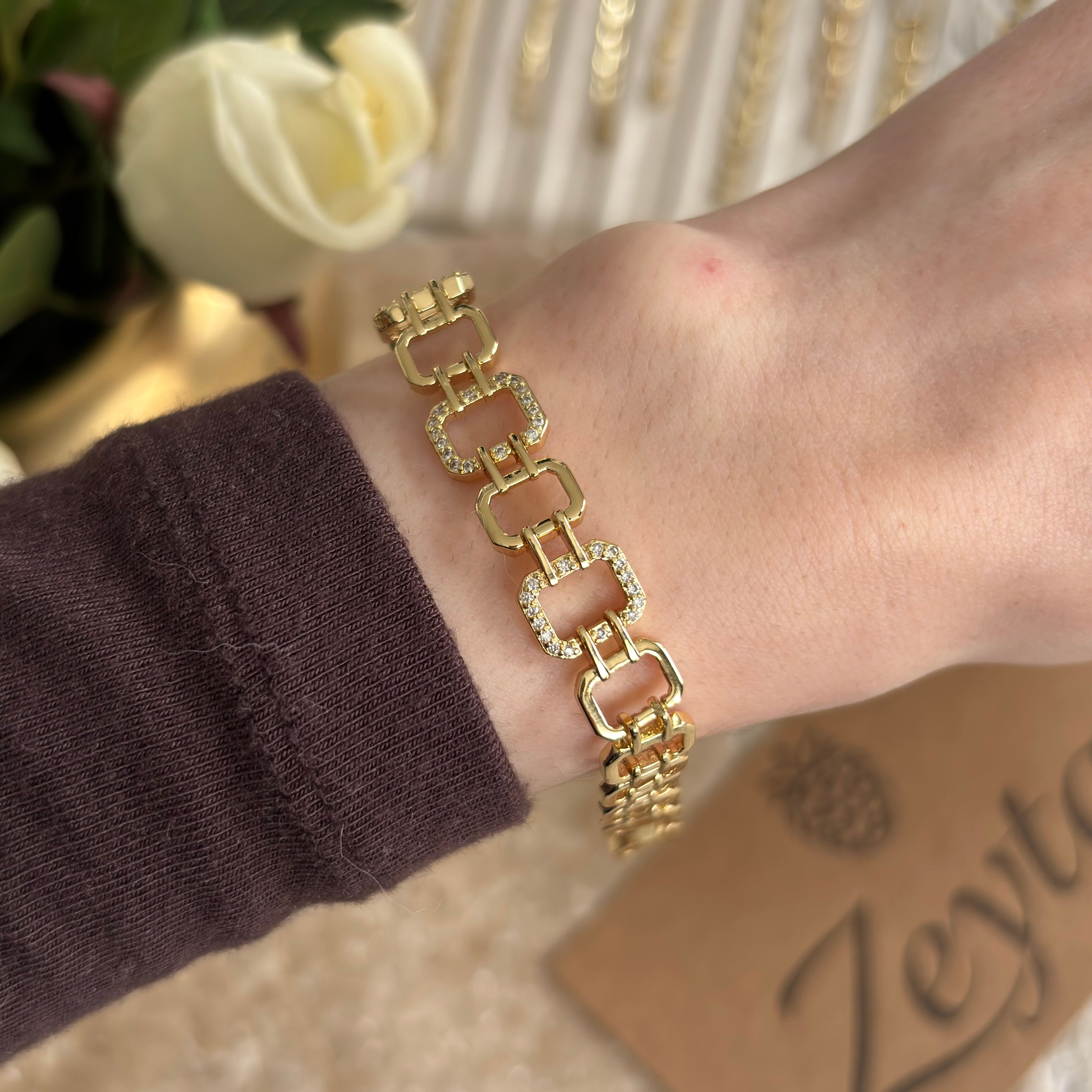 Vintage Gold Bracelet | VIP
