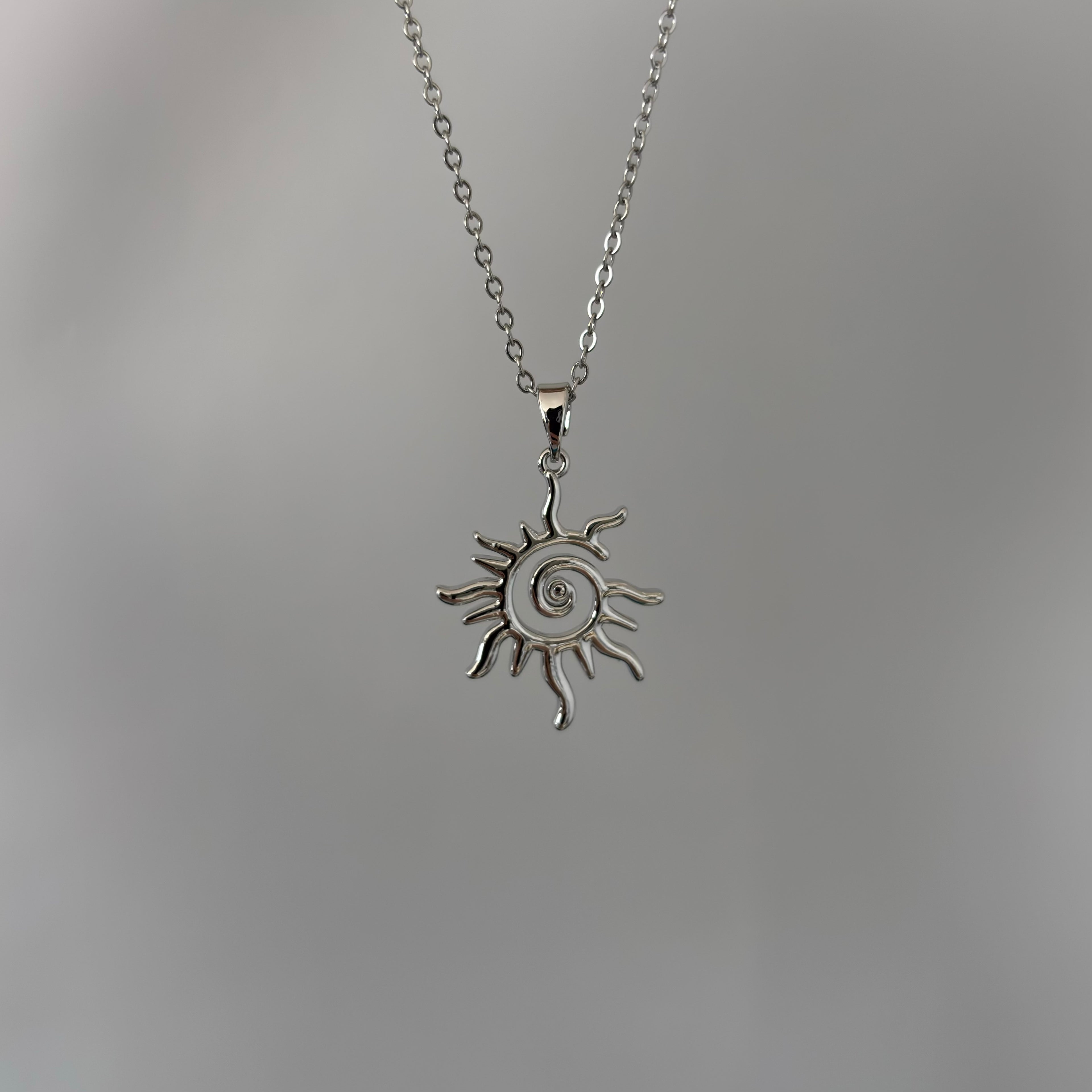 Silver Güneş Kolye