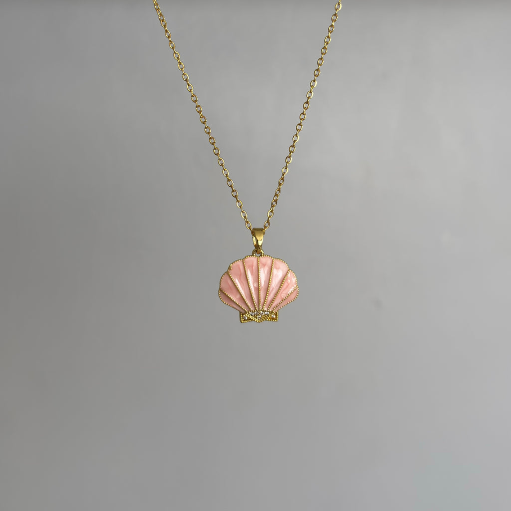 Gold Pembe İstiridye Kolye