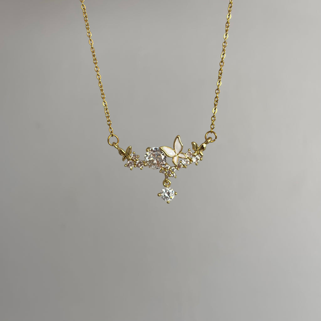 Gold Taşlı Kelebek Kolye