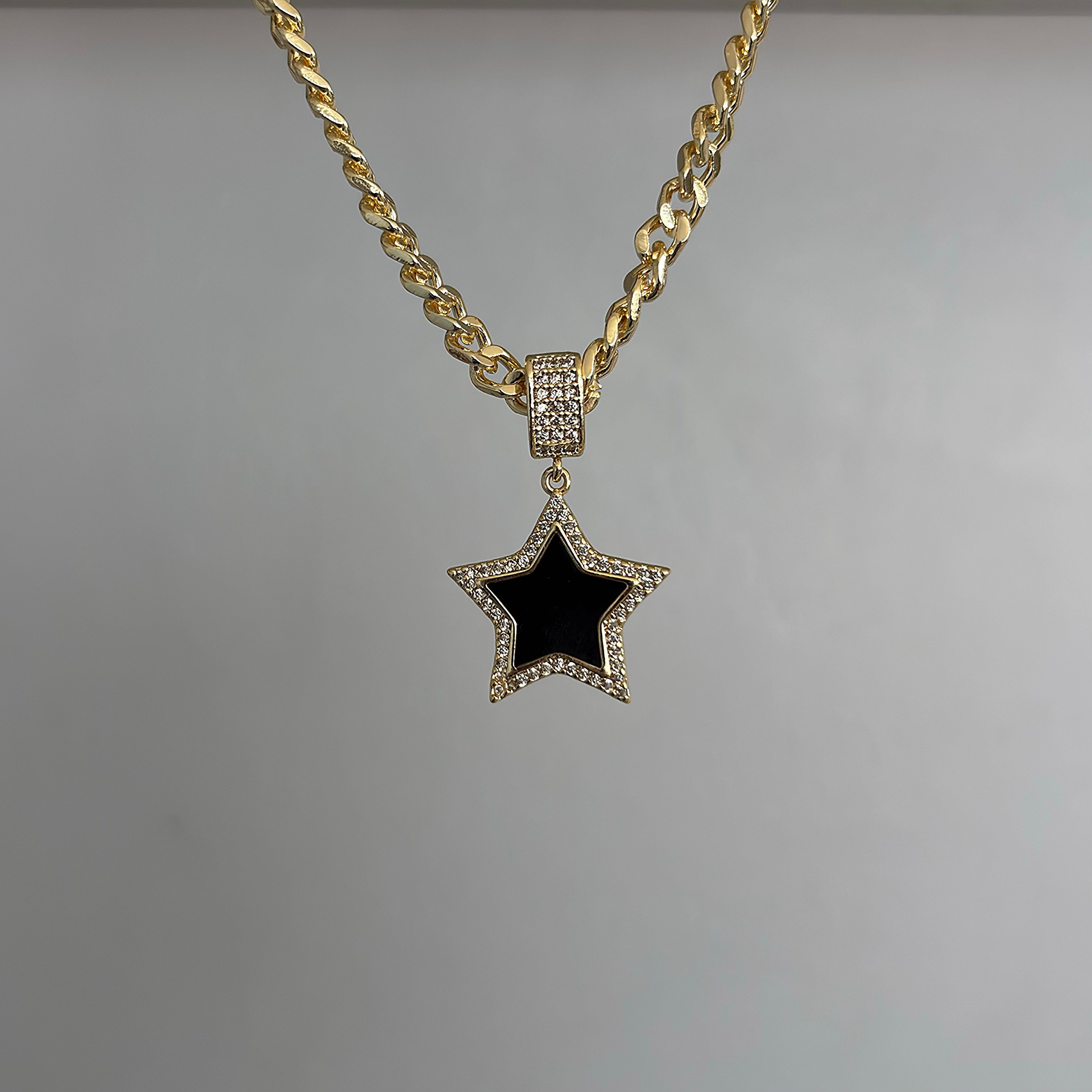 Big Star Black Kolye