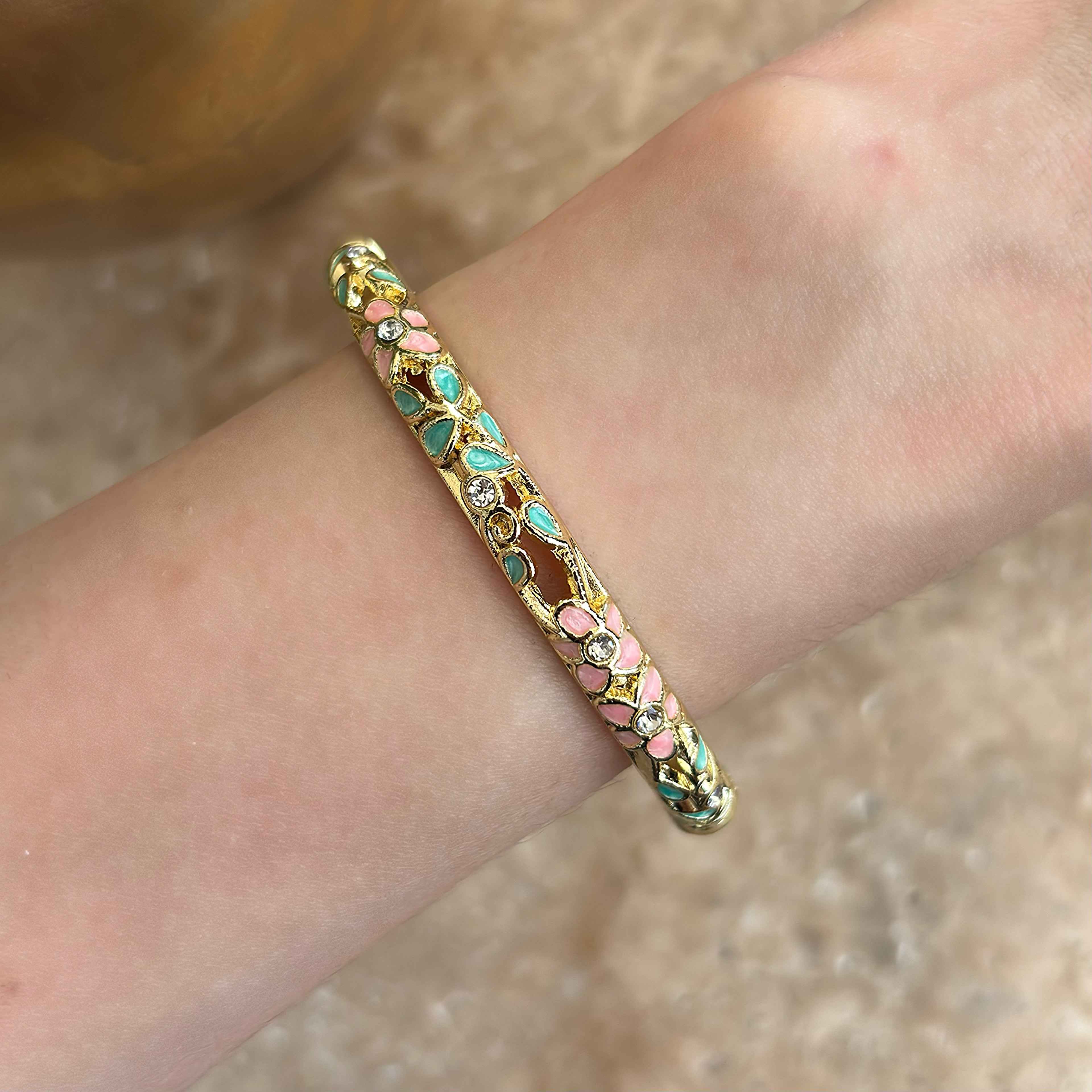 Blossom Bangle | Soft Pink