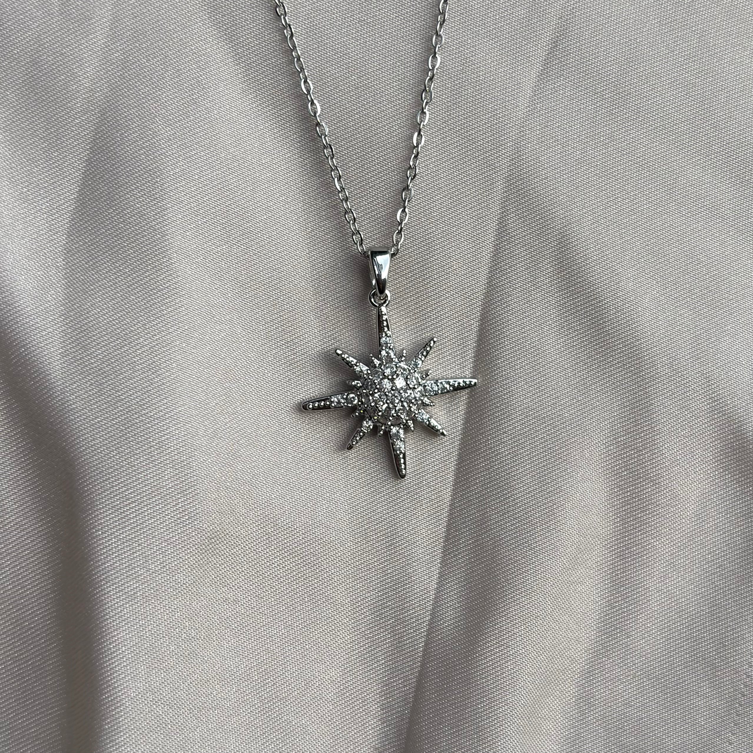 Silver Kuzey Yıldızı Kolye