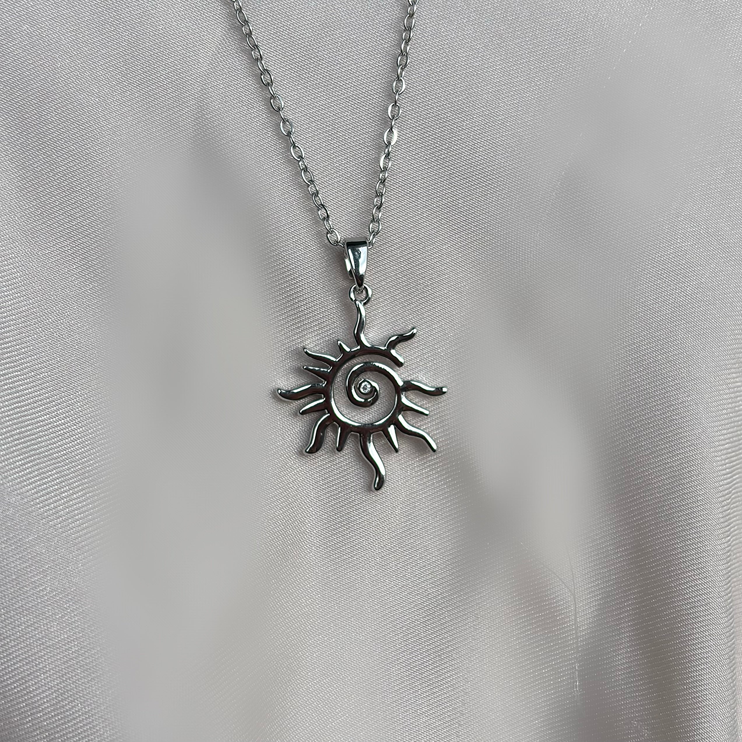 Silver Güneş Kolye